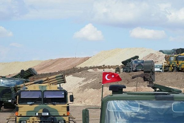 Türk üssüne roketli saldırı